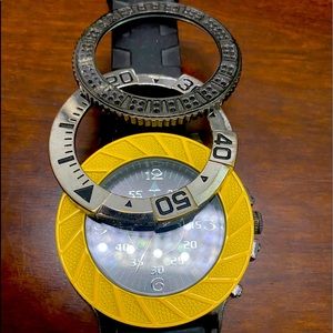 Interchangeable face watch